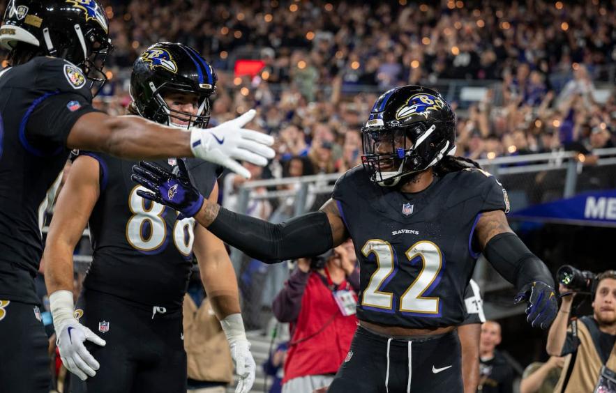 DraftKings & FanDuel NFL DFS Week 5 Tournament Strategy & Picks 4for4